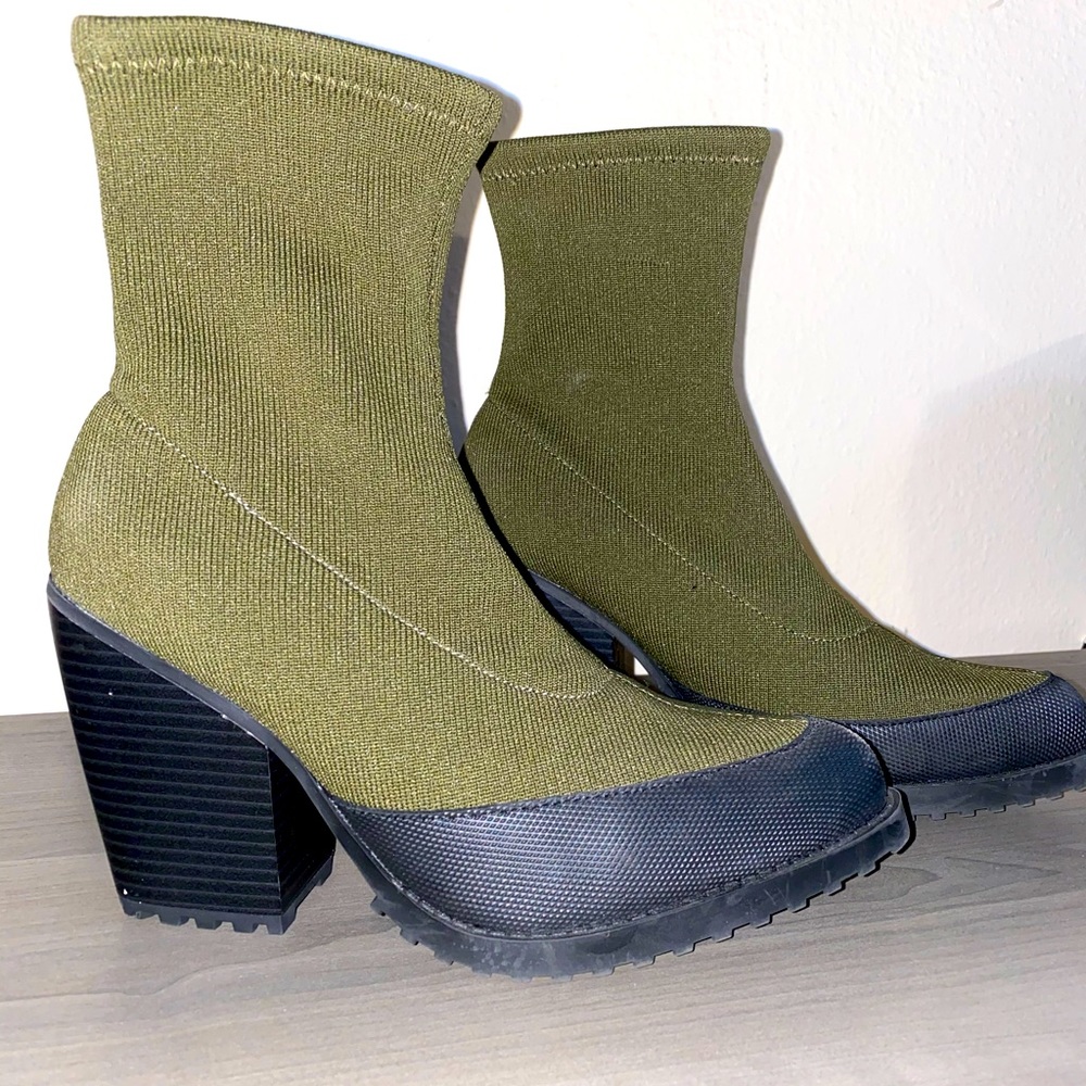 Green sock booties